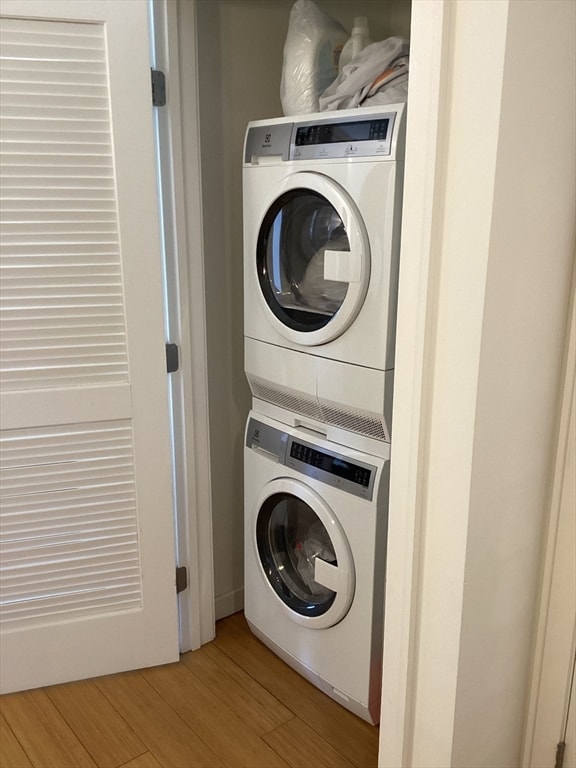 Building Photo - 16 Miner St