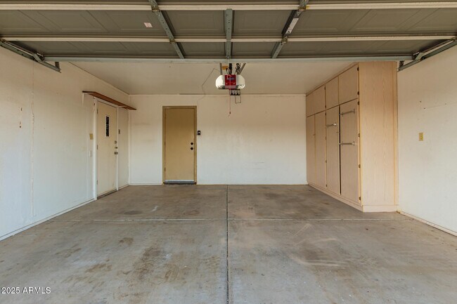 Building Photo - 3713 W Villa Rita Dr