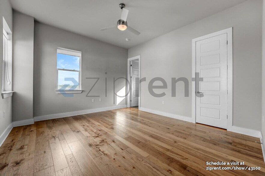 Building Photo - 6016 Seville Dr
