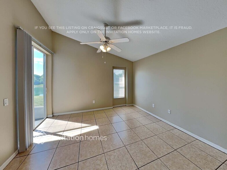 Building Photo - 10050 Creek Bluff Dr