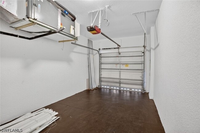 Building Photo - 7020 Ambrosia Ln