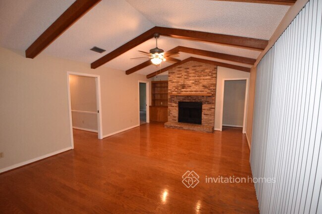 Building Photo - 140 Sweet Bay Cir