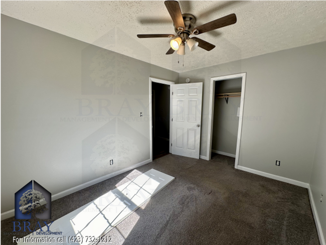 Building Photo - Renovated 3BR / 1BA house in central Kingsport