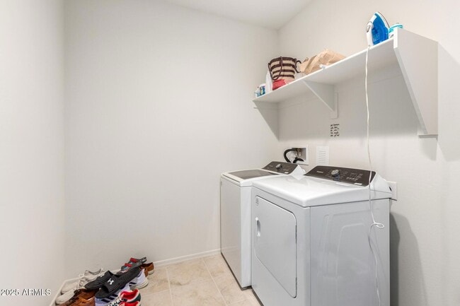 Building Photo - 10808 W Bloch Rd