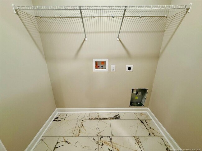 Building Photo - 8115 King Rd