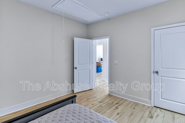 Building Photo - 806 Dorset Strm Dr