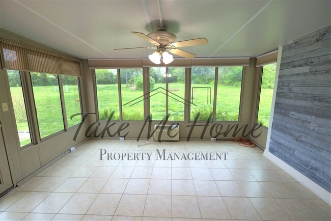 Building Photo - Vintage Hills Beauty!