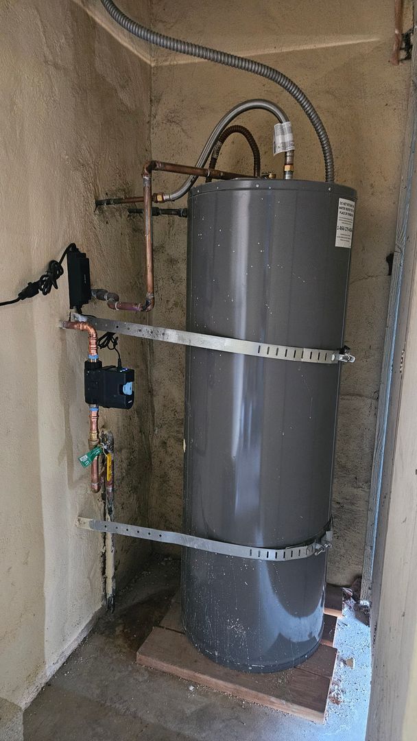 Building Photo - Beautiful 2BD 1.5BA Recently Remodeled Condo in Forest Park Plaza