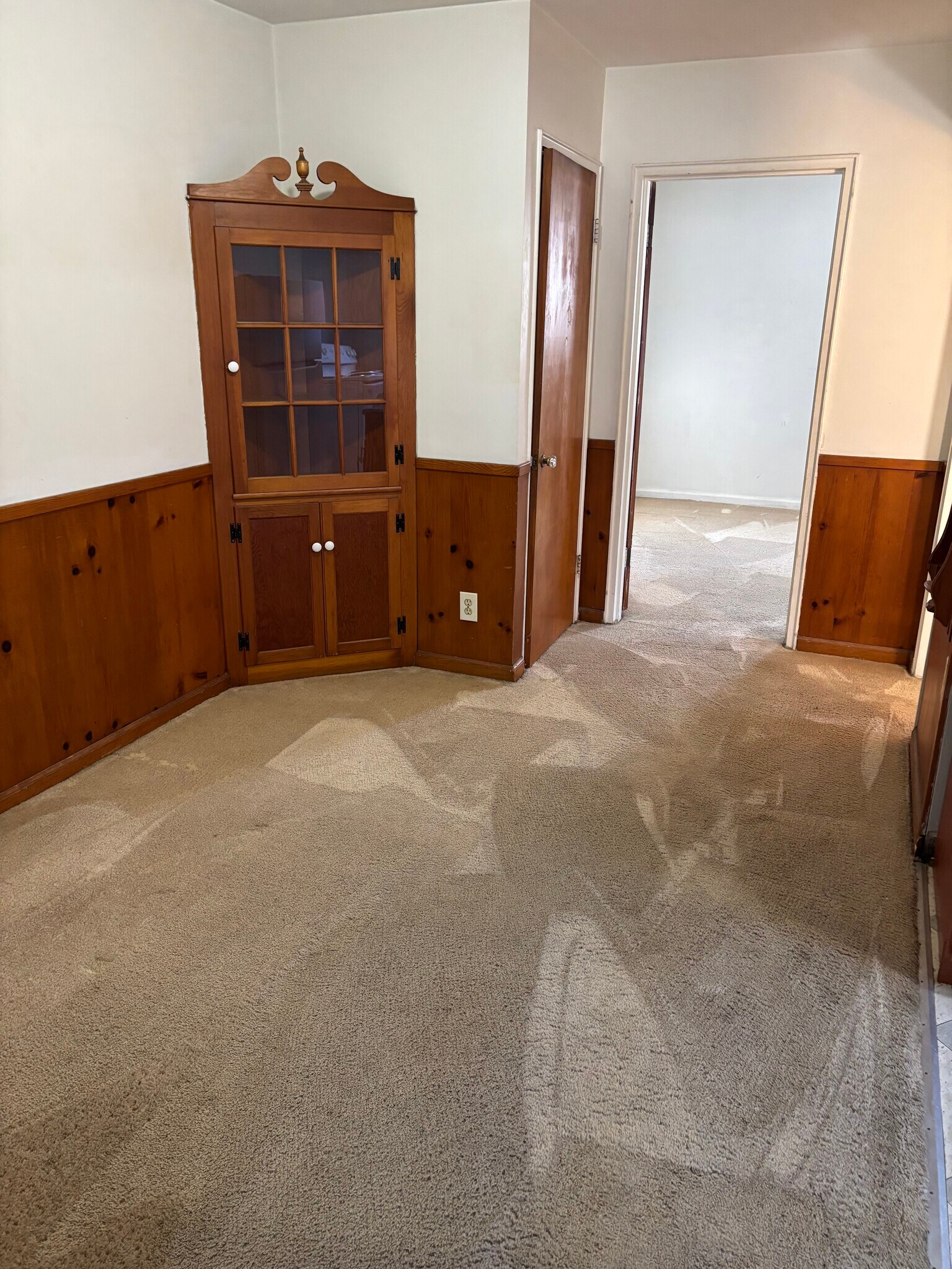 Building Photo - 1119 Amsterdam Rd