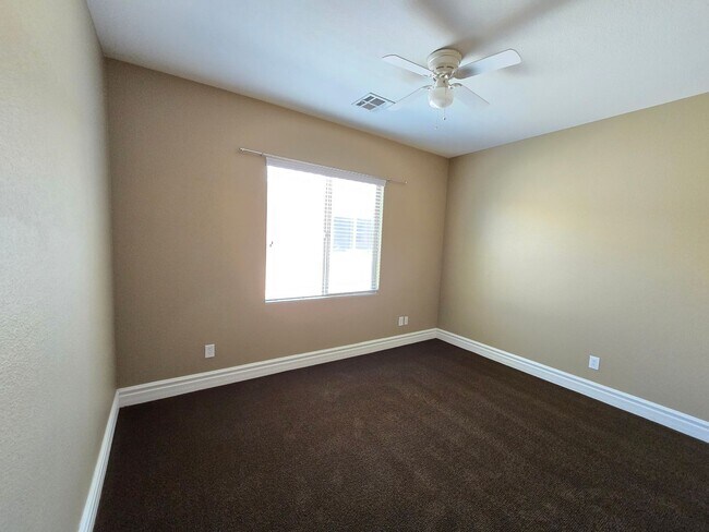 Building Photo - Rhodes Ranch Single Story Rental