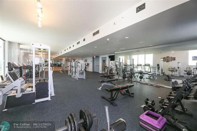 Building Photo - 7901 Hispanola Ave