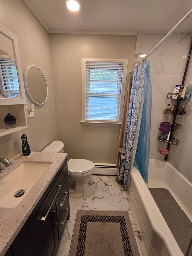 Building Photo - Take a look on this beautiful corner property