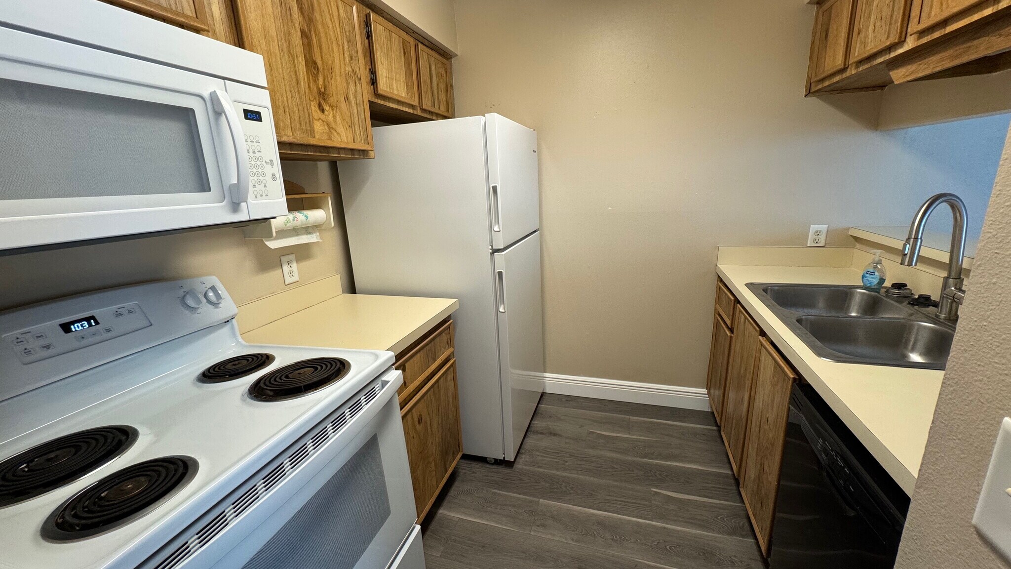 Kitchen - 14301 Hanging Moss Circle
