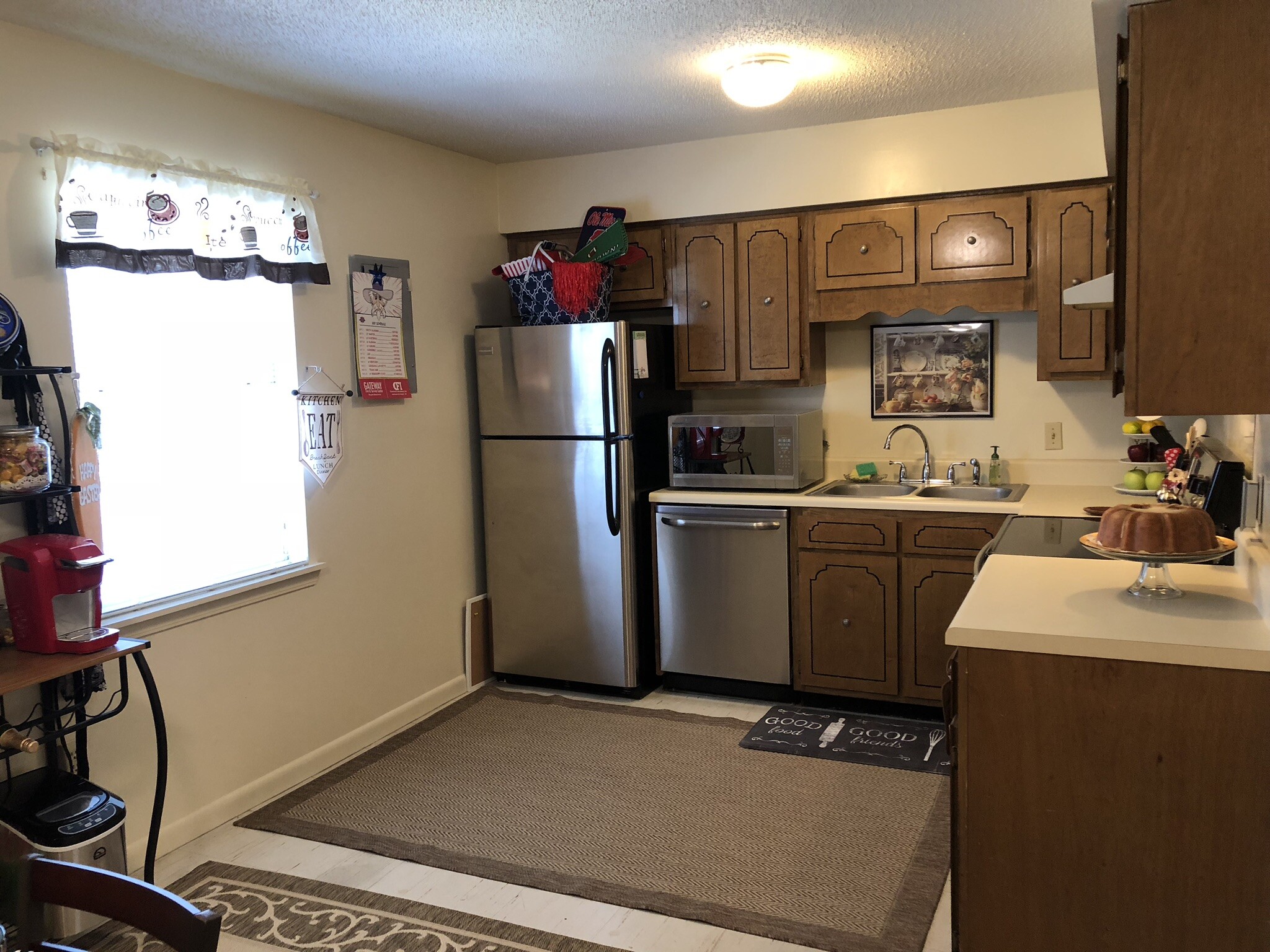 Stainless steal appliances in kitchen - 117 Michael Dr