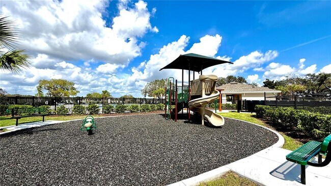 Building Photo - 3710 King Hill Dr