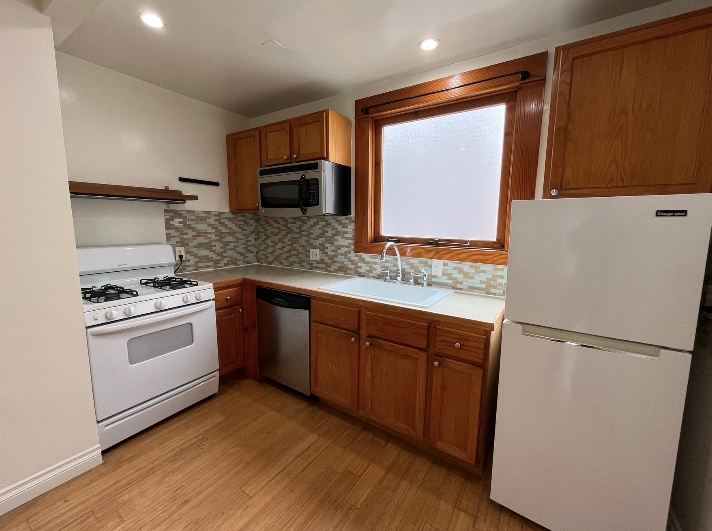 Primary Photo - 523 S Coronado St