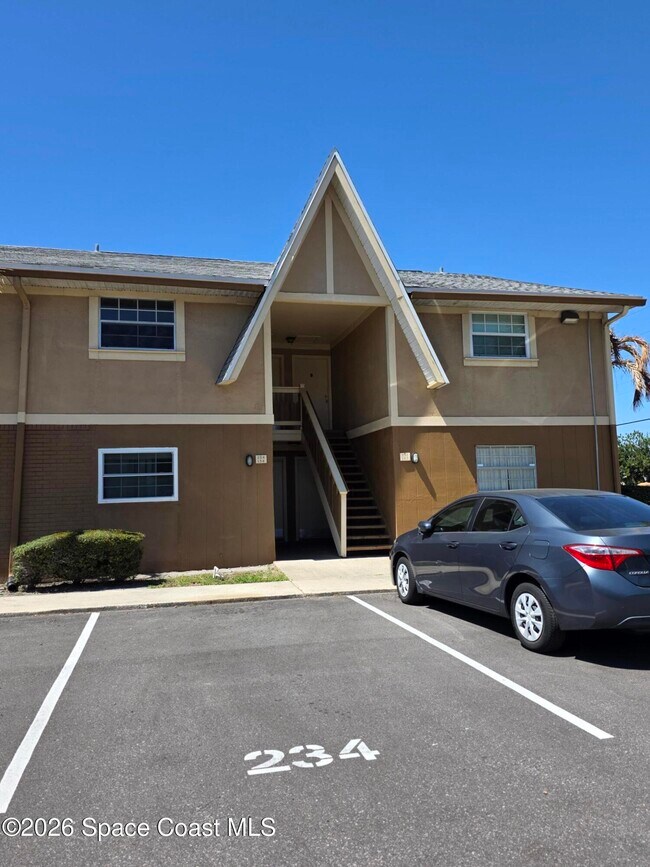 Building Photo - 234 Bristol Ct