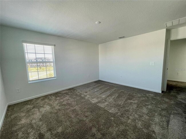 Building Photo - 13850 Title Wy