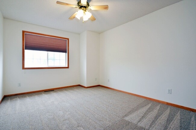 Building Photo - 17081 Eagleview Way