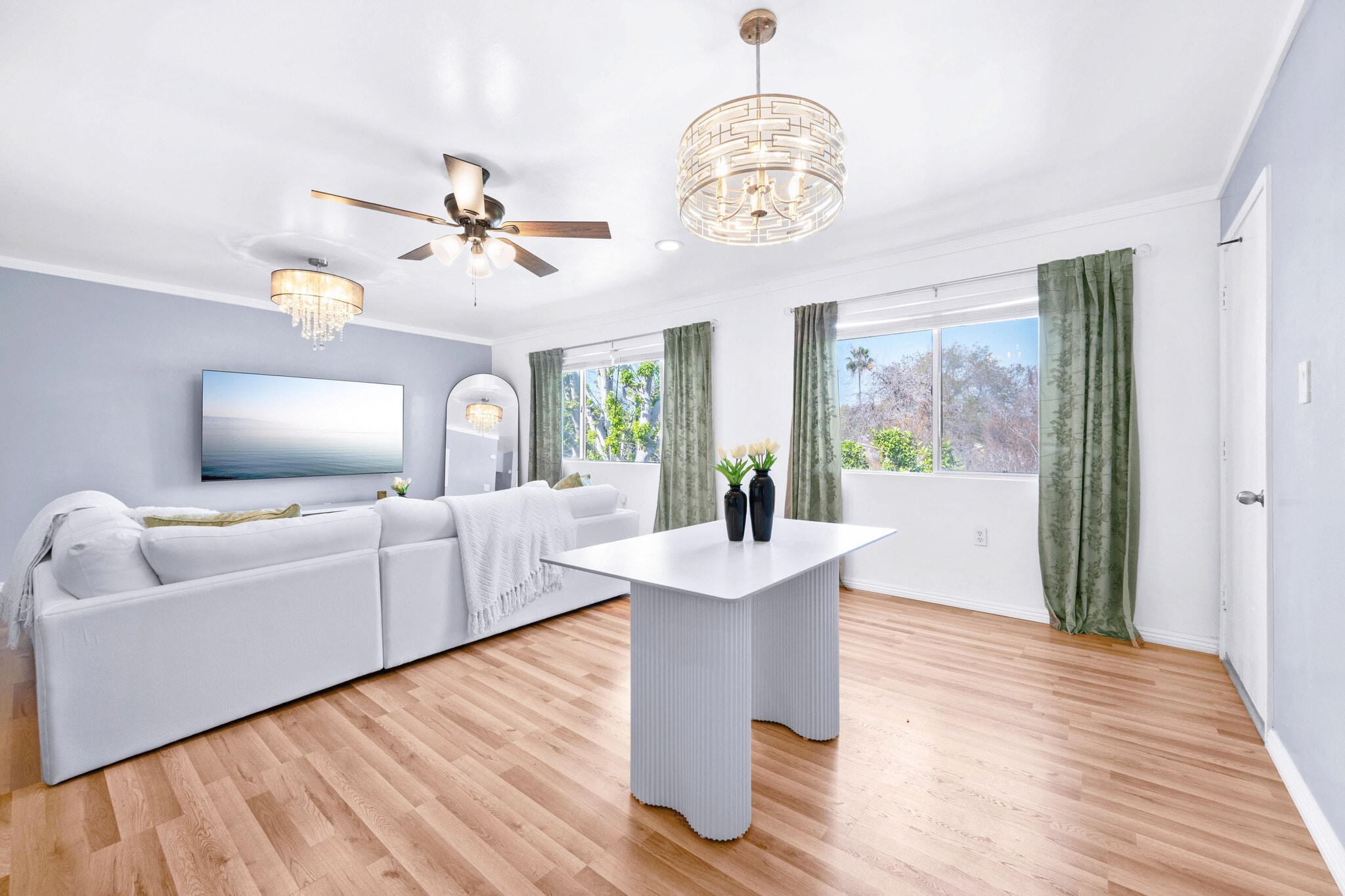 Dining Room - 12801 Moorpark St