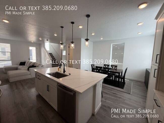 Building Photo - 617 E 460 S