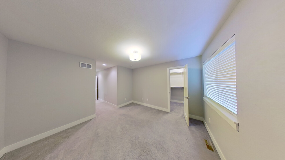 Building Photo - 1336 Osceola St
