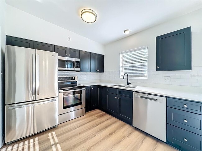 Building Photo - 2001 Conway Gardens Rd