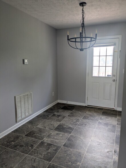Building Photo - 207 Faldo Dr