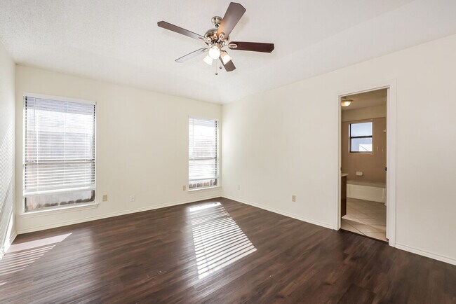 Building Photo - 7908 Gladewater Dr