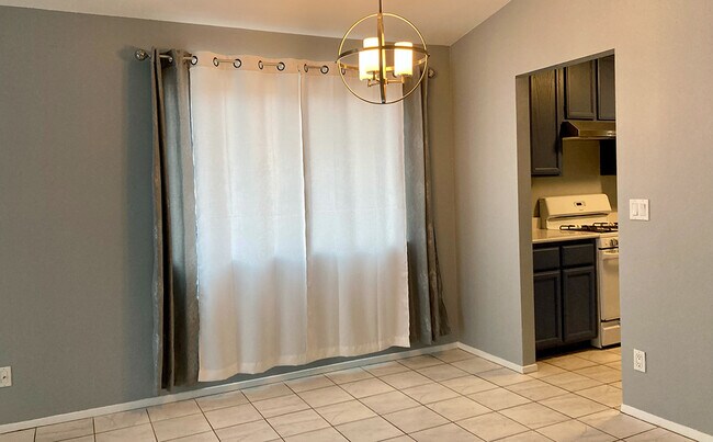 Building Photo - 7728 Barbican Ct