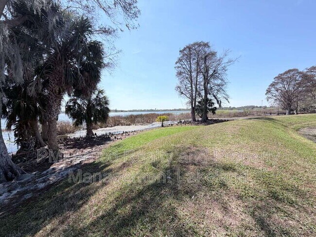 Building Photo - 2372 Isle Royal Ct SE