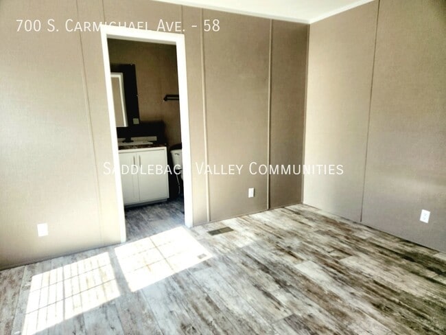 Building Photo - 700 S Carmichael Ave