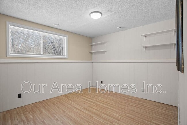 Building Photo - 4850 McAllister Ave NE