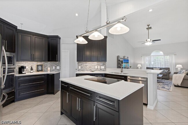 Building Photo - 11774 Longshore Way W