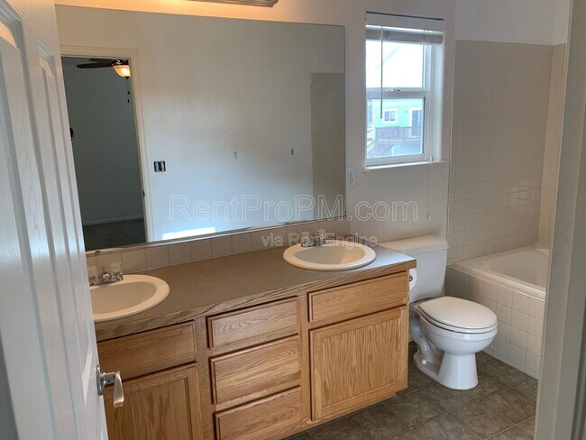 Building Photo - 2615 Forecastle Dr