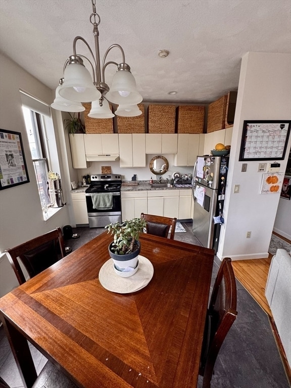 Building Photo - 26 Beacon St