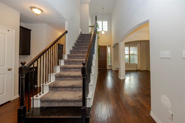 Building Photo - 1024 Mufasa Ln