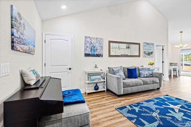 Building Photo - 7911 Twin Lake Dr