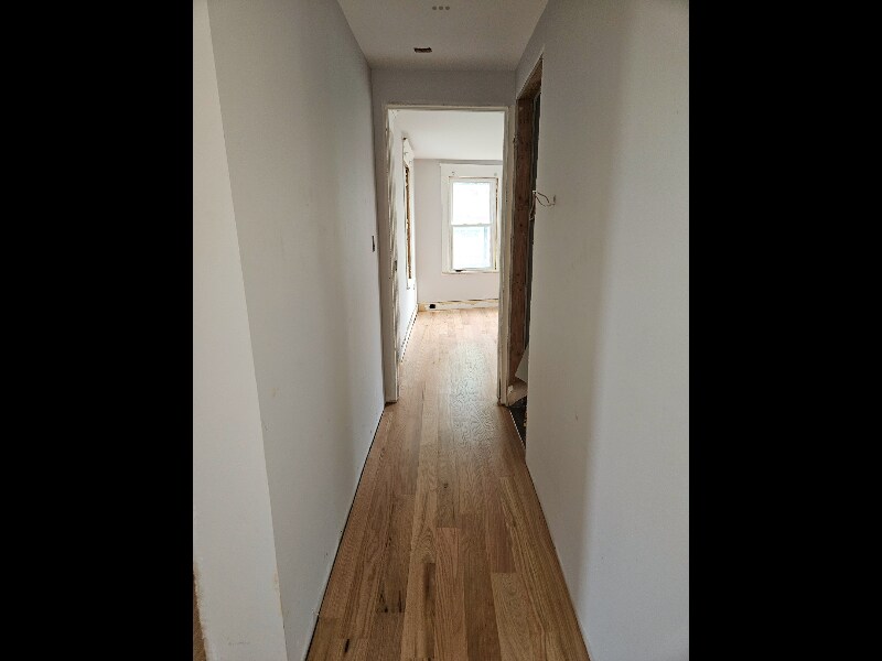 Building Photo - 701a 13th Ave