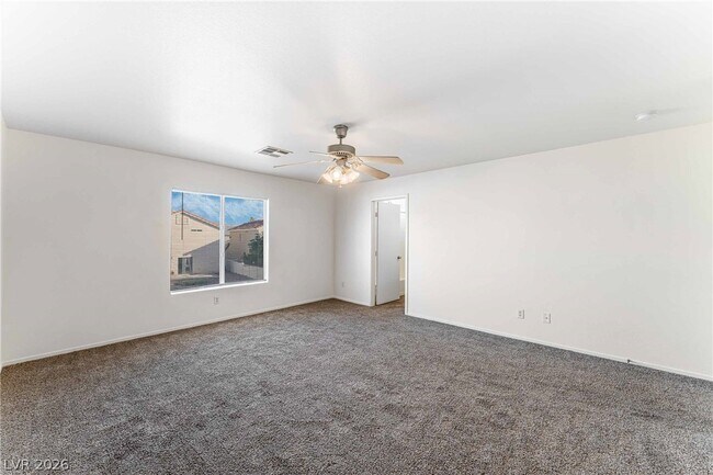Building Photo - 1010 Cliffbrook Hedge Ave