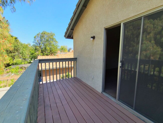 Building Photo - Two-Story 4-Bedroom Home in San Bernardino!