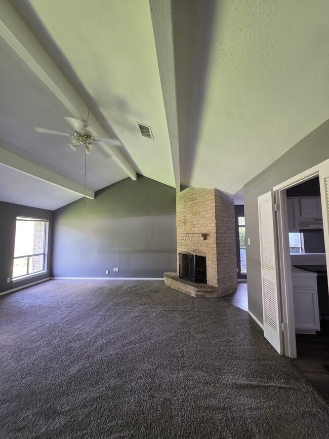 Building Photo - 22819 Carter Gate Dr