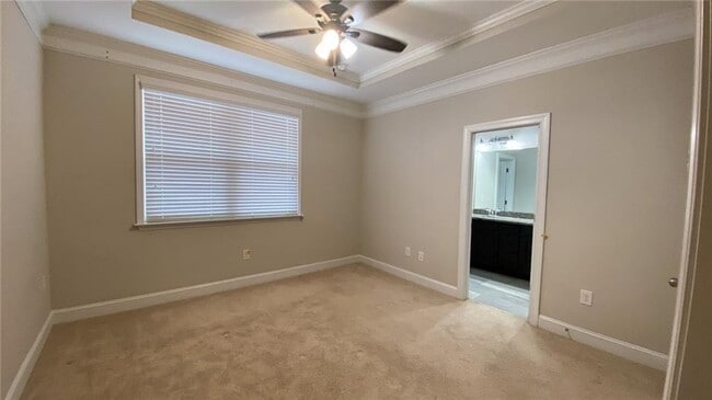 Building Photo - 4426 Kerrington Ave