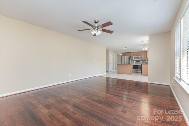Building Photo - 9626 Kenneth Glenn Dr