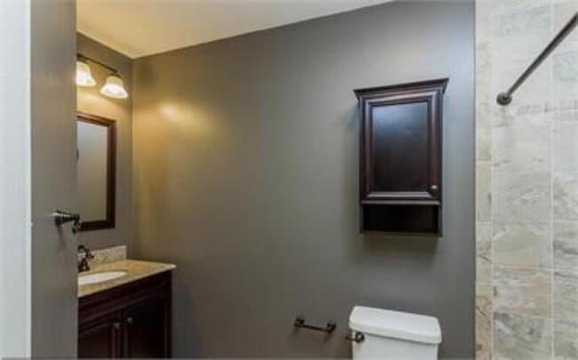 Building Photo - 7681 Blueberry Hill Ln