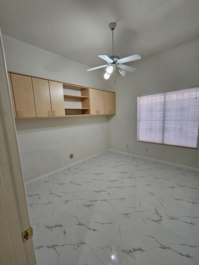 Building Photo - Adorable Single Story 3 Bedroom!!!