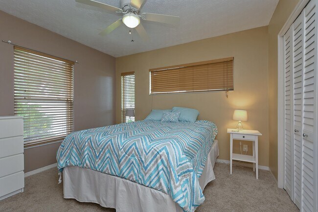 Building Photo - 5850 24th Ave S