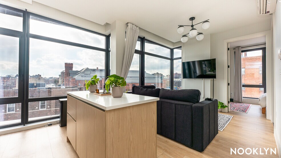 Building Photo - 11 Herkimer St