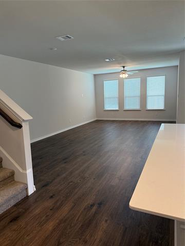 Building Photo - 409 Saddle Ln