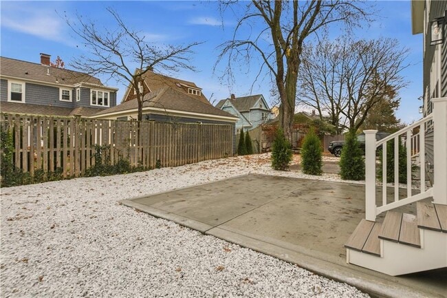 Building Photo - 47 Windsor Rd